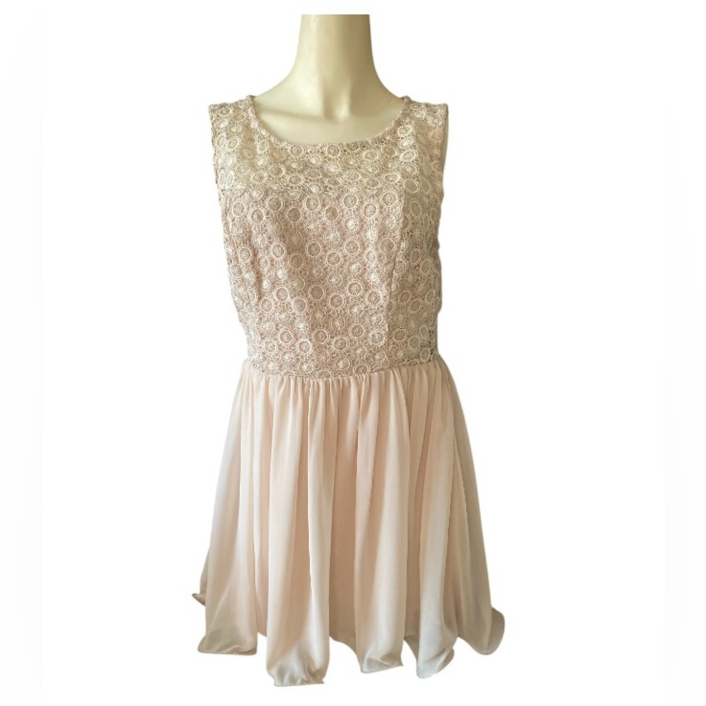 B. Darlin Juniors Speechless formal dress Size 11/12 Cream Lace Sparkly Chiffon